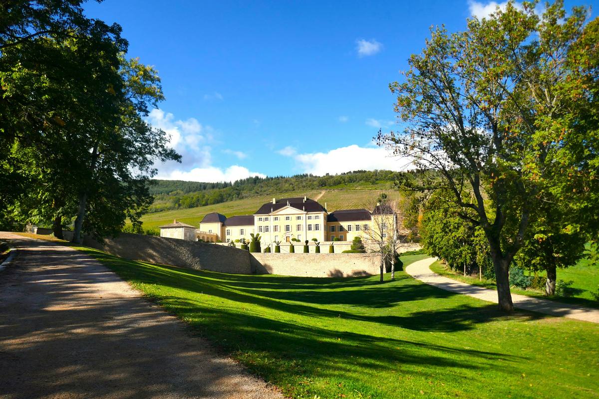 Le Château des Labourons et son parc, sur les hauteurs de Fleurie